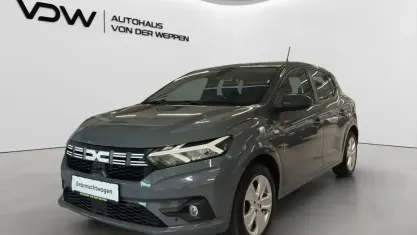 Gebraucht Dacia Sandero Expression 67 PS (49 kW) 2023 Grau Kleinwagen