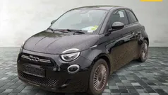 Schwarz Gebraucht 2022 Fiat 500e Icon Limousine | 19.998 € (Fairer Preis)