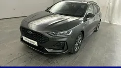 Lackierung: magnetic > magnetic Gebraucht 2024 Ford Focus ST-Line Kombi | 23.980 € (Superpreis)