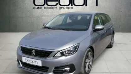 Gebraucht Peugeot 308 Active 131 PS (96 kW) 2020 Silber Kombi