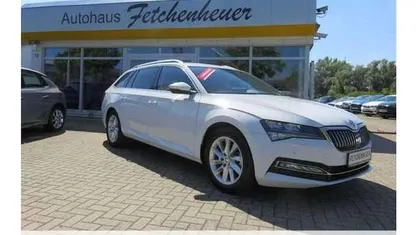 Gebraucht 2024 Skoda Superb Style Kombi | 30.990 € (Superpreis)