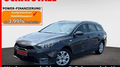 Grau ((h8g) pentametal met.) Gebraucht 2024 Kia Ceed Sportswagon Comfort Kombi | 22.879 € (Superpreis)