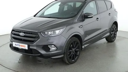 Gebraucht Ford Kuga Titanium 175 PS (128 kW) 2018 Grau SUV