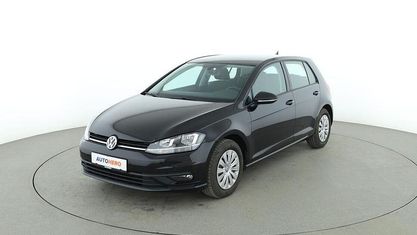 Używany VW Golf VII Trendline 110 KM (80 kW) 2018 Czarny Sedan/Limuzyna