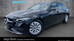 Unilack schwarz Gebraucht 2023 Mercedes C200 Kombi | 29.490 € (Fairer Preis)