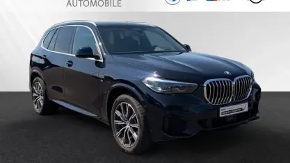 Gebraucht BMW X5 M Sport 352 PS (258 kW) 2023 Carbonschwarz metallic SUV