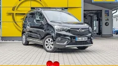 Diamantschwarz Gebraucht 2022 Opel Combo Life Ultimate Van / Kleinbus | 29.950 € (Teuer)