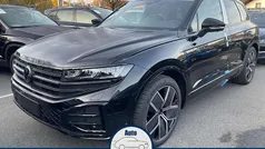 Grenadill schwarz metallic Neu 2025 VW Touareg R-line SUV | 77.995 € (Superpreis)