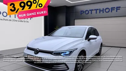 Gebraucht VW Golf VIII Active 150 PS (110 kW) 2022 Weiß Limousine