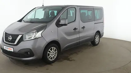 Grau Gebraucht 2020 Nissan NV300 Premium Edition Van | 25.590 € (Fairer Preis)