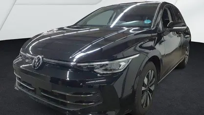 Gebraucht VW Golf VIII Life 150 PS (110 kW) 2025 Limousine
