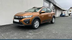 Orange Gebraucht 2023 Dacia Sandero Expression Kleinwagen | 16.489 € (Fairer Preis)