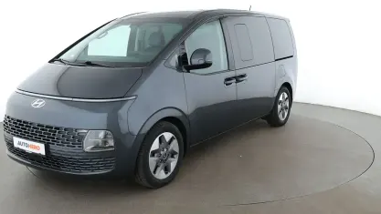 Gebraucht Hyundai Staria Prime 177 PS (130 kW) 2023 Grau Van / Kleinbus