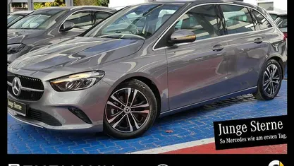 Grau Gebraucht 2024 Mercedes B180 Progressive Van / Kleinbus | 29.980 € (Fairer Preis)