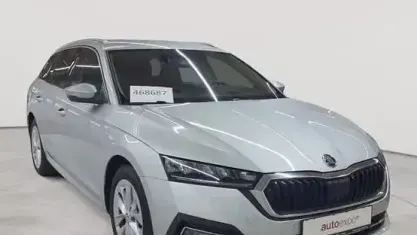 Używany Skoda Octavia Style 150 KM (110 kW) 2024 Srebrny Kombi