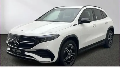 Weiß Gebraucht 2022 Mercedes EQA250 AMG SUV | 29.970 € (Guter Preis)