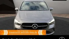 Grau Gebraucht 2024 Mercedes B200 Advanced Van / Kleinbus | 29.290 € (Superpreis)