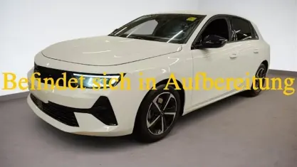 Gebraucht Opel Astra 130 PS (95 kW) 2025 Weiß Kleinwagen