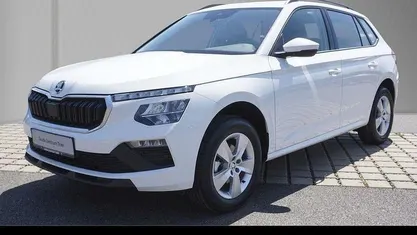 Gebraucht 2025 Skoda Kamiq Essence SUV | 20.990 € (Fairer Preis)