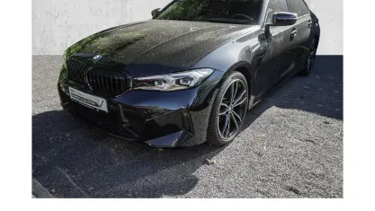 Gebraucht BMW 320 M Sport 184 PS (135 kW) 2023 Schwarz Limousine