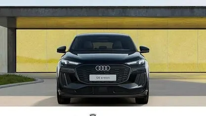 Schwarz Neu 2026 Audi SQ6 Sportback e-tron SUV | 66.691 €