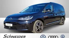 Deep black perleffekt (metallic) Gebraucht 2023 VW Caddy Maxi Style Van / Kleinbus | 36.950 € (Fairer Preis)