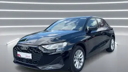 Gebraucht Audi A3 Ambiente 116 PS (85 kW) 2025 Brillantschwarz Limousine