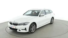 Weiß Gebraucht 2020 BMW 320 Luxury Line Kombi | 24.100 € (Fairer Preis)