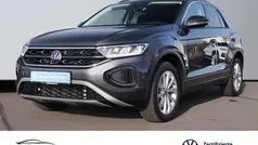 Grau Gebraucht 2024 VW T-Roc Life SUV | 28.780 € (Guter Preis)