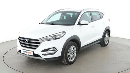 Weiß Gebraucht 2016 Hyundai Tucson Classic SUV | 12.850 € (Fairer Preis)