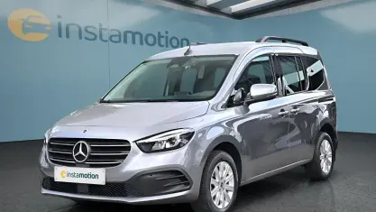 Gebraucht Mercedes T180 116 PS (85 kW) 2025 Grau Van / Kleinbus