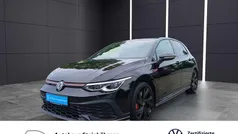 Deep black perleffekt (schwarz) Gebraucht 2022 VW Golf VIII GTI Clubsport Limousine | 30.445 € (Fairer Preis)