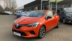 Orange Gebraucht 2024 Renault Clio V Equilibre Limousine | 18.988 € (Guter Preis)