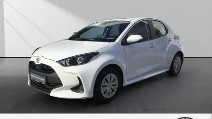 Weiß Gebraucht 2023 Toyota Yaris Comfort Kleinwagen | 13.990 € (Guter Preis)