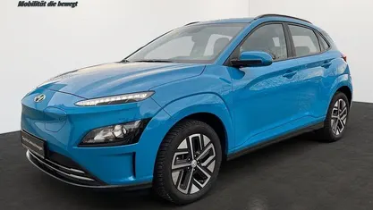 Gebraucht Hyundai Kona 100 kW (136 PS) 2023 Blau SUV