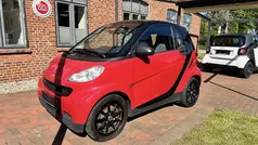 Rot (tridionsicherheitszelle schwarz / ung (bodypanels) Gebraucht 2010 Smart ForTwo Coupé Pure Coupé | 1.999 €
