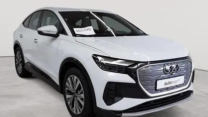 Gebraucht Audi Q4 Sportback e-tron Ambiente 150 kW (204 PS) 2022 Gletscherweiss metallic SUV