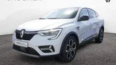 Kyanitweiß metallic (weiß) Gebraucht 2022 Renault Arkana Intens SUV | 22.800 € (Fairer Preis)
