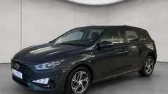 Grau Gebraucht 2023 Hyundai i30 Select Limousine | 17.880 € (Fairer Preis)