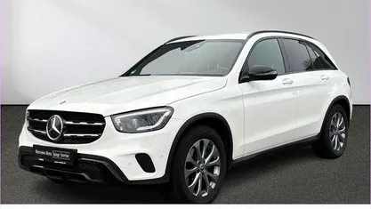 Gebraucht Mercedes GLC220 Night 194 PS (142 kW) 2021 Weiß SUV