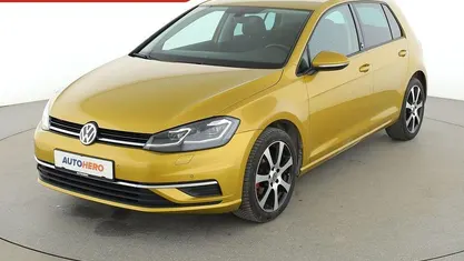 Brugt VW Golf VII Sound 110 HK (80 kW) 2017 Gul Sedan