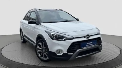 Gebraucht Hyundai i20 Active 120 PS (88 kW) 2020 Weiß Kleinwagen