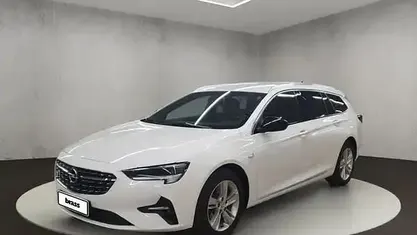 Gebraucht Opel Insignia 174 PS (127 kW) 2023 Jade weiss / arktis weiss Kombi