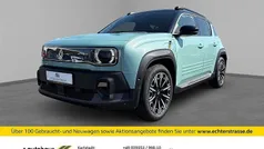 Hautsdefrance grün / schwarz Gebraucht 2025 Renault 4 E-Tech Iconic SUV | 35.990 € (Guter Preis)