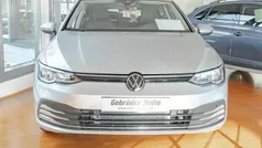 Silber Gebraucht 2023 VW Golf VIII Move Limousine | 26.950 € (Fairer Preis)