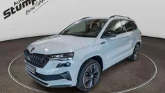 Grau Neu 2025 Skoda Karoq SportLine SUV | 41.900 € (Fairer Preis)