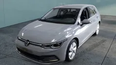 Grau Gebraucht 2022 VW Golf VIII Style Limousine | 27.099 € (Fairer Preis)