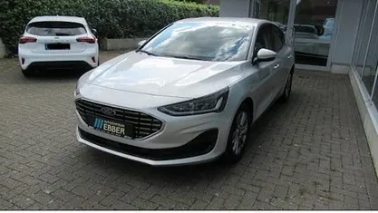 Silber Gebraucht 2024 Ford Focus Titanium X Kombi | 20.981 € (Superpreis)