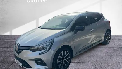 Gebraucht Renault Clio V Techno 140 PS (102 kW) 2023 Grau Limousine