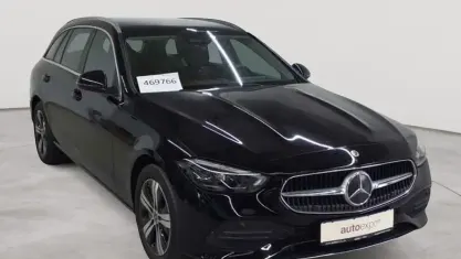 Gebraucht Mercedes C300e Avantgarde 204 PS (150 kW) 2023 Schwarz Kombi